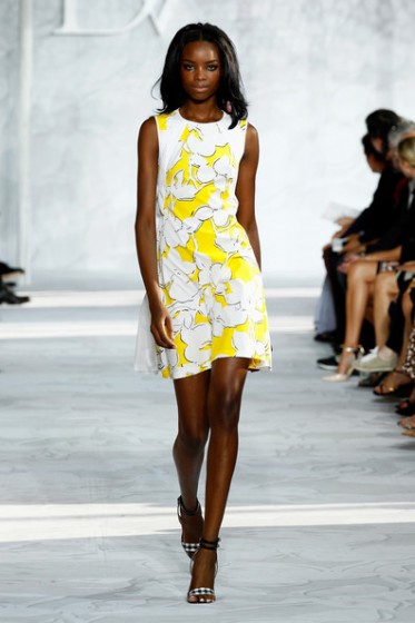 Diane+Von+Furstenberg+Runway+Mercedes+Benz+7Zn2YqKy0hll