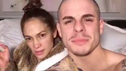 422261-jlo-smart-instagram