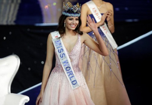 miss-puerto-rico-stephanie-del-valle